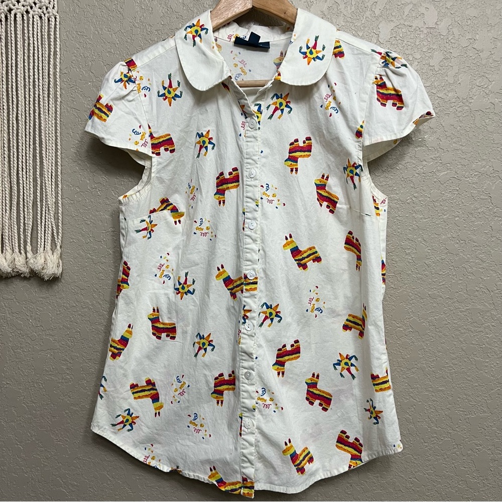 ModCloth Piñata Button Front Shirt Size M